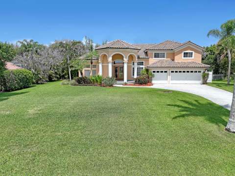 559 SW Squire Johns Lane, luxury home for sale in Palm City