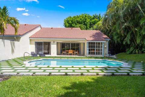 2236 Las Casitas Drive, Wellington FL - photo 19 of 21