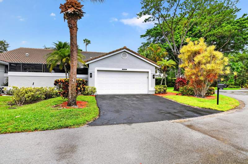 2 bedroom Townhouse at 10523 Ladypalm #B, WATERBERRY SEC 4, Boca Raton — photo 1