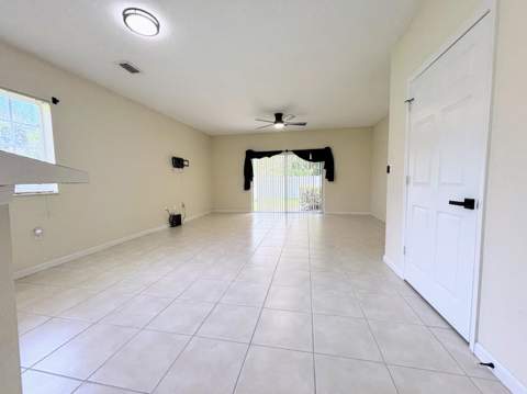 5088 SE Mariner Garden Circle, Stuart FL - photo 8 of 36