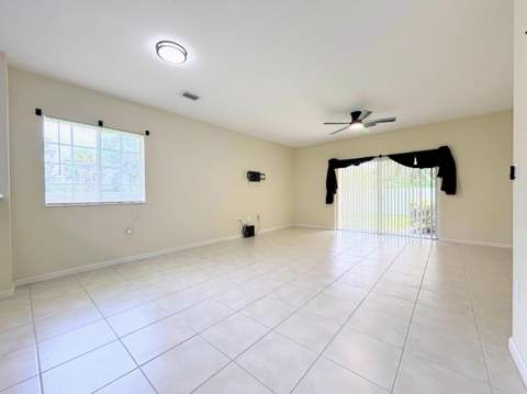 5088 SE Mariner Garden Circle, Stuart FL - photo 9 of 36