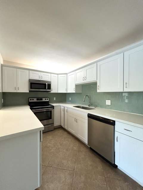 13830 Oneida Drive #G1, home for sale on Oneida Drive