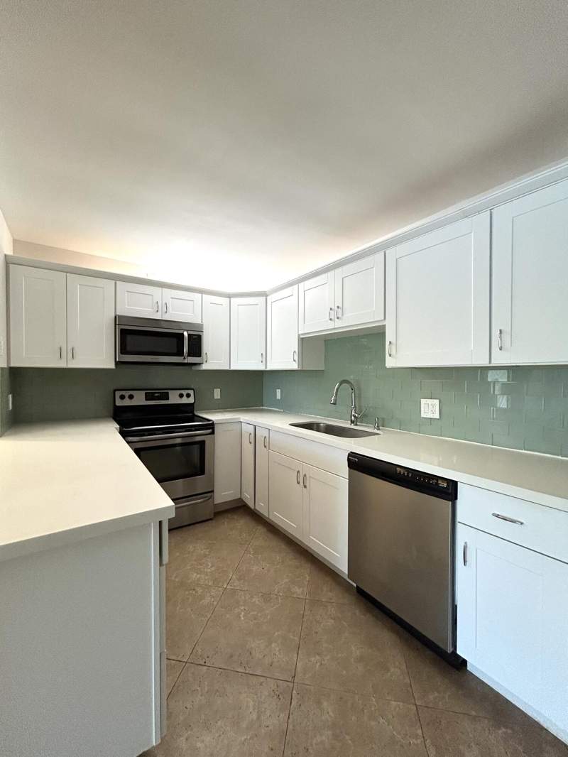 2 bedroom Condominium at 13830 Oneida Drive #G1, Pine Ridge At Delray Beach Condo, Delray Beach — photo 2