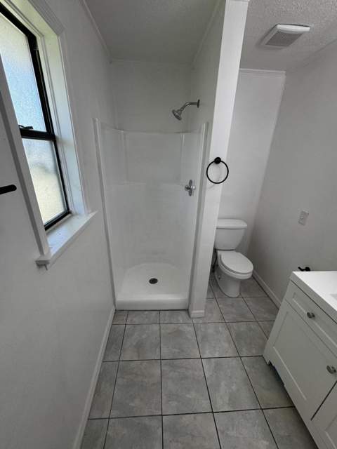 1464 W 32nd Street, Riviera Beach FL - photo 17 of 28