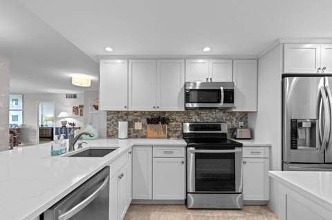555 NW 4th Avenue #Apt 501, Boca Raton FL - photo 14 of 37