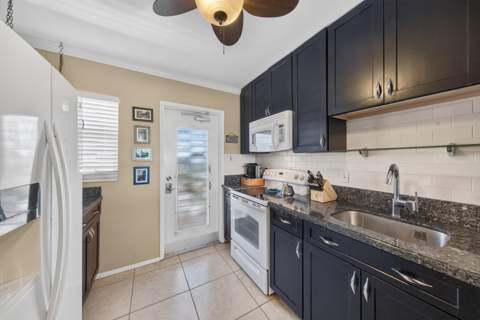 3010 NE 16th Avenue #502, Oakland Park FL - photo 13 of 44