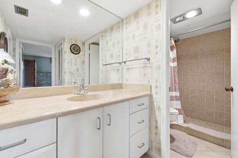 5344 Woodland Lakes Drive #223, Palm Beach Gardens FL - photo 19 of 42