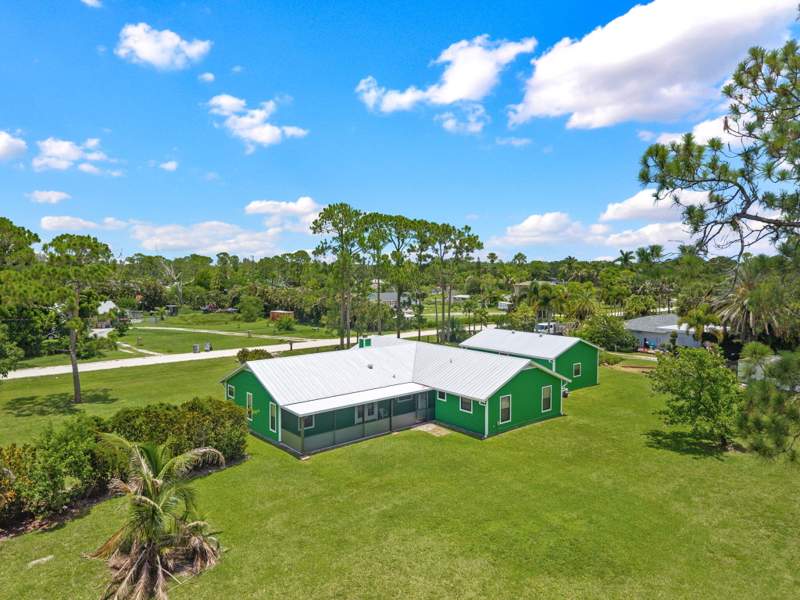 4 bedroom Single Family Residence at 13132 56th Place, Loxahatchee / The Acreage, West Palm Beach — photo 2