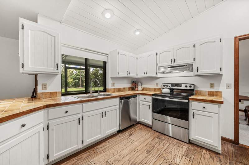 4 bedroom Single Family Residence at 13132 56th Place, Loxahatchee / The Acreage, West Palm Beach — photo 3