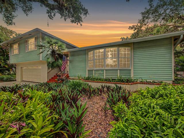 14 Emarita Way, home for sale in Sewalls Point