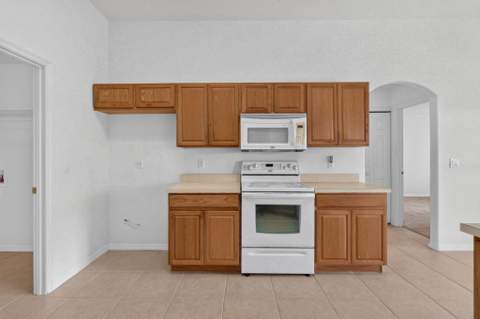 8253 Sand Pine Circle, Port St. Lucie FL - photo 21 of 46