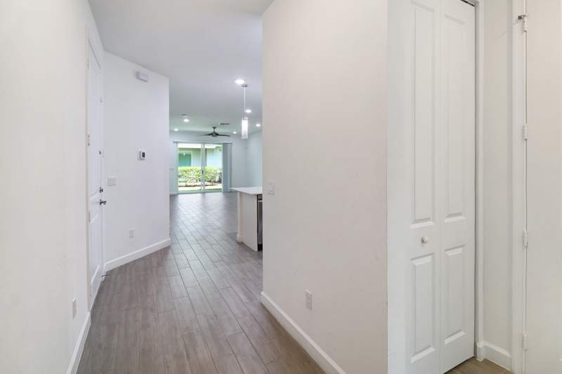 2 bedroom Townhouse at 14520 Wiley Range Road, Avalon Trails At Villages Of Oriole Pud, Delray Beach — photo 5