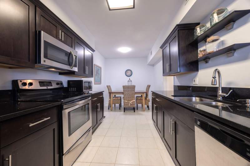 2 bedroom Condominium at 1401 S Ocean Boulevard #503, Mayfair Of Boca Raton Condo, Boca Raton — photo 2