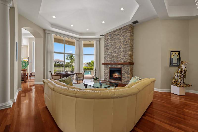 5 bedroom Single Family Residence at 2792 Pillsbury Way, Olympia 2, Wellington — photo 5