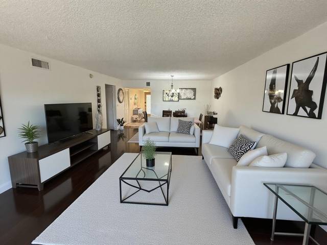 2850 Forest Hills Boulevard #214
