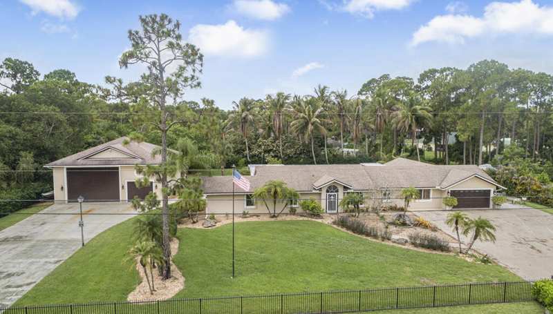 5 bedroom Single Family Residence at 13676 N 85th Road, Acreage, West Palm Beach — photo 1
