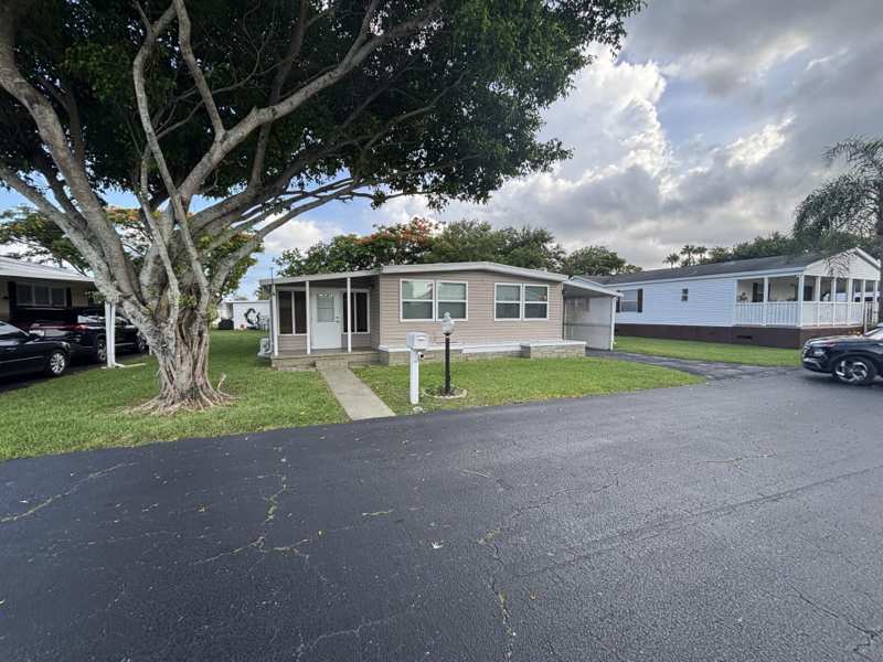 2 bedroom Manufactured Home at 4530 NW 68th Court, Deerfield Lake Mobile Home Park, Coconut Creek — photo 1