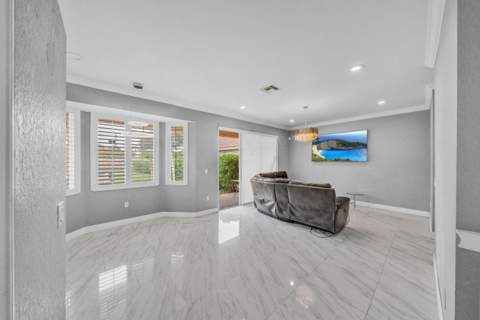 149 Bellezza Terrace, Royal Palm Beach FL - photo 8 of 68