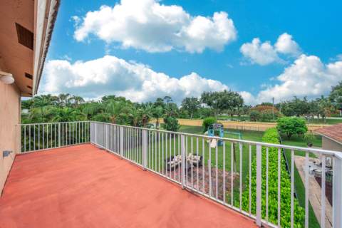 149 Bellezza Terrace, Royal Palm Beach FL - photo 15 of 68