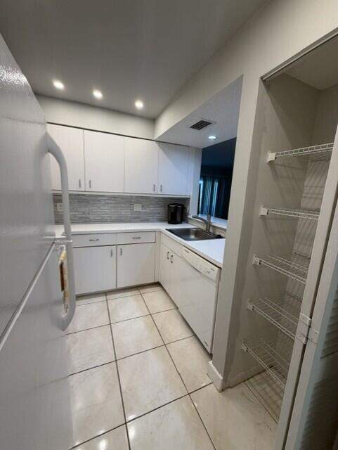 2 bedroom Condominium at 2240 N Cypress Bend Drive #904, CYPRESS BEND CONDOMINIUM VII, Pompano Beach — photo 3