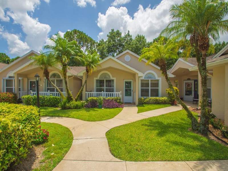 2 bedroom Villa at 703 NW San Remo Circle, Kings Isle Phase III, Port St. Lucie — photo 3