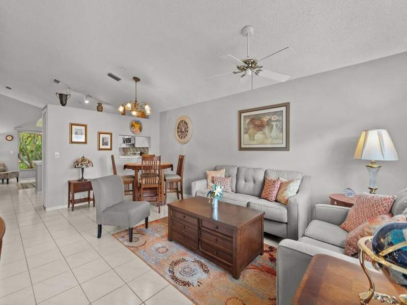 2 bedroom Villa at 703 NW San Remo Circle, Kings Isle Phase III, Port St. Lucie — photo 5