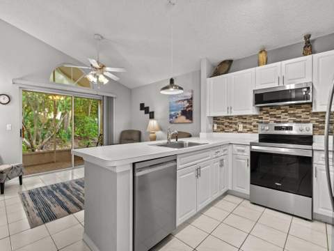703 NW San Remo Circle, Port St. Lucie FL - photo 10 of 42