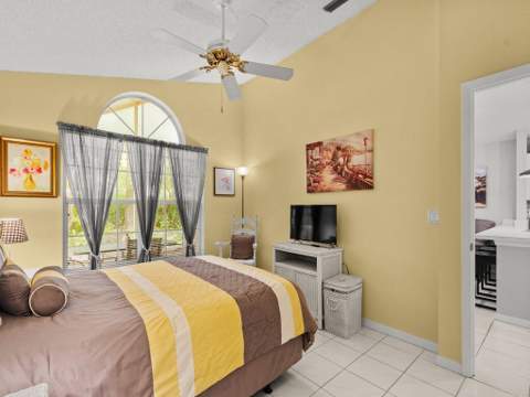 703 NW San Remo Circle, Port St. Lucie FL - photo 17 of 42