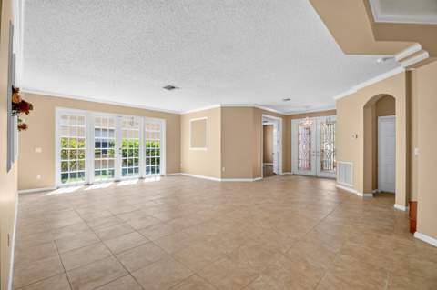 2520 Glendale Place, Royal Palm Beach FL - photo 10 of 79