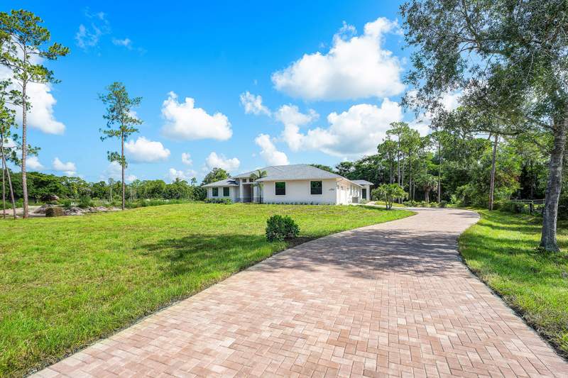 5 bedroom Single Family Residence at 11701 153rd Court, Palm Beach Country Estates Sec, Jupiter — photo 2