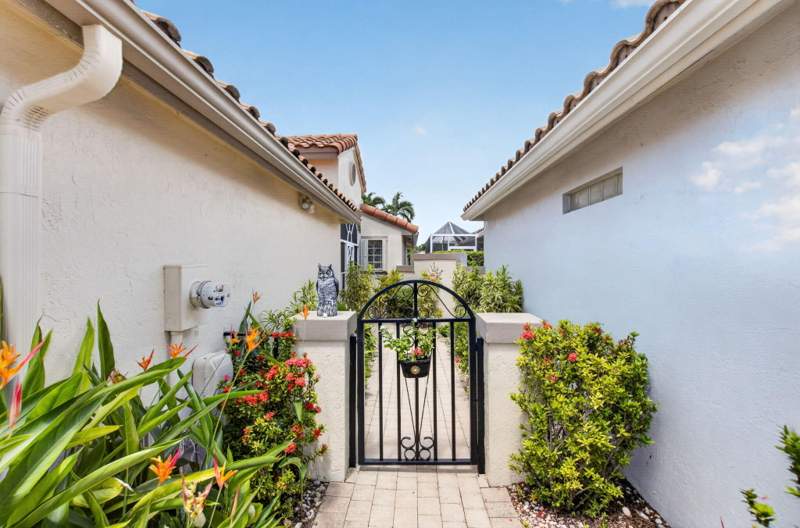 3 bedroom Single Family Residence at 11585 Augustus Drive, Jones Par D-3, Boynton Beach — photo 4