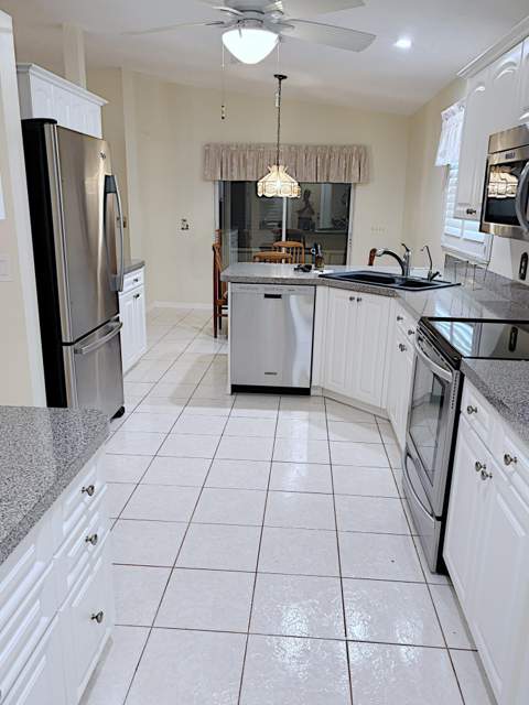 14168 Cisne Circle, Fort Pierce FL - photo 6 of 19