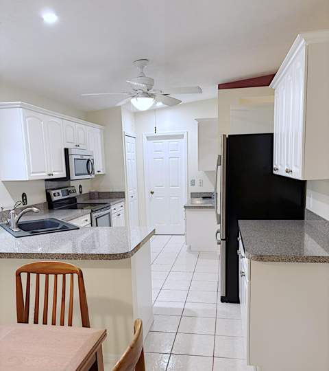 14168 Cisne Circle, Fort Pierce FL - photo 7 of 19