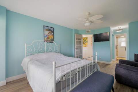 3959 Via Poinciana Drive #602, Lake Worth FL - photo 18 of 28