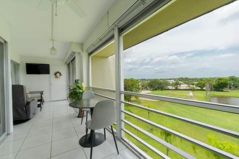 3959 Via Poinciana Drive #602, Lake Worth FL - photo 22 of 28