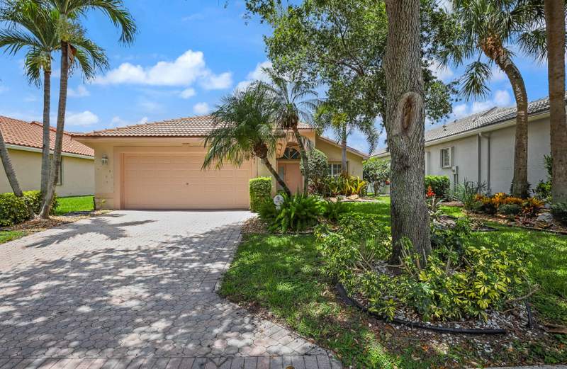 3 bedroom Single Family Residence at 7387 Tonga Court, Valencia Isles 3, Boynton Beach — photo 2
