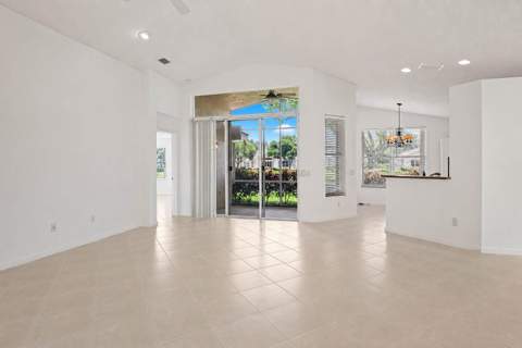 7387 Tonga Court, Boynton Beach FL - photo 7 of 79
