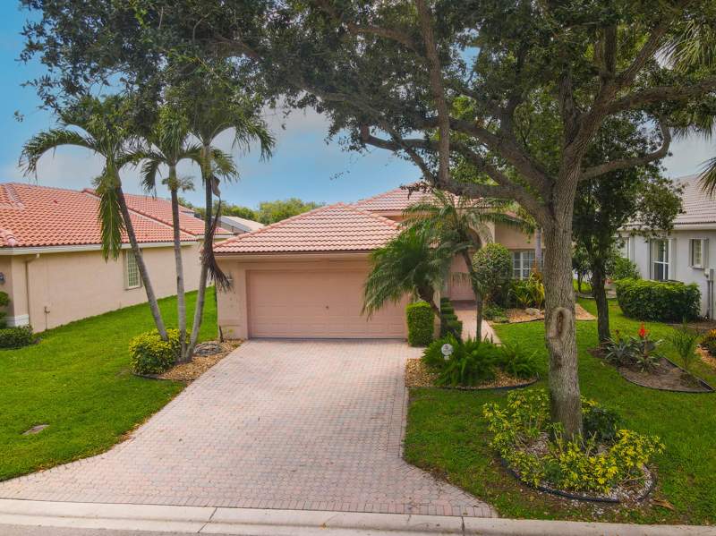 3 bedroom Single Family Residence at 7387 Tonga Court, Valencia Isles 3, Boynton Beach — photo 3