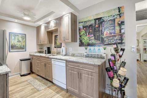 2157 Cambridge G, Deerfield Beach FL - photo 6 of 67