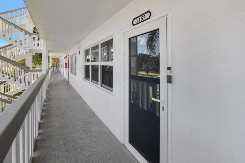 1 bedroom Condominium at 2157 Cambridge G, Cambridge G Condo, Deerfield Beach — photo 2