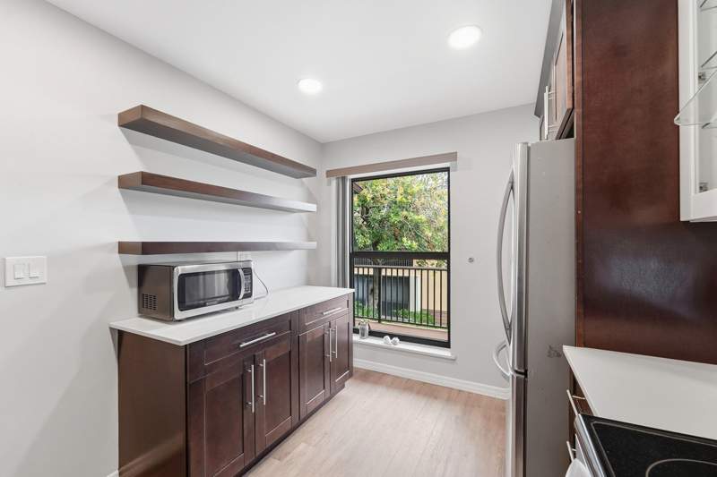 2 bedroom Condominium at 1033 Banks Road #203, Woodlake Isles North Condo, Margate — photo 4