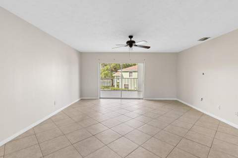2127 SE Wild Meadow Circle, Port St. Lucie FL - photo 7 of 32