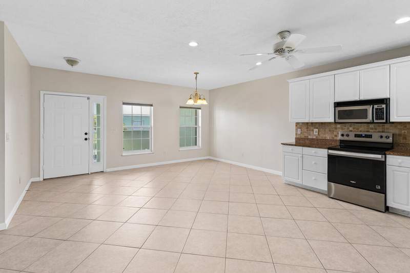 2 bedroom Condominium at 2127 SE Wild Meadow Circle, Meadows Of Port St Lucie Buildings D-R, Port St. Lucie — photo 2