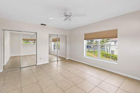 2127 SE Wild Meadow Circle, Port St. Lucie FL - photo 9 of 32