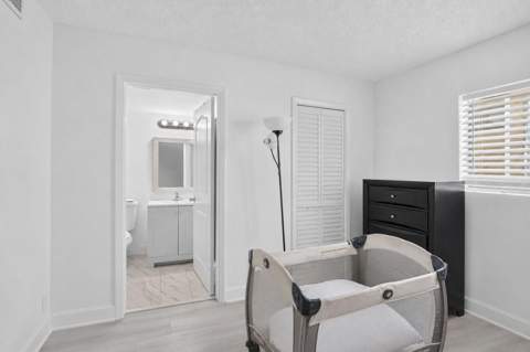 300 Palm Circle #106, Pembroke Pines FL - photo 16 of 31