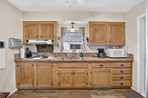 220 NW 48th Street, Oakland Park FL - photo 13 of 39