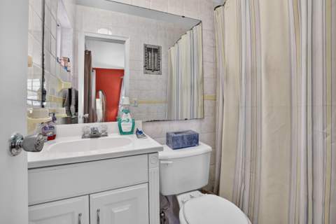 220 NW 48th Street, Oakland Park FL - photo 23 of 39