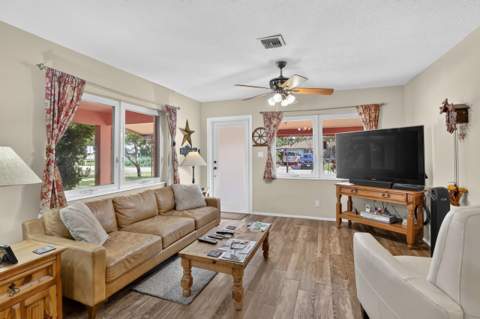 220 NW 48th Street, Oakland Park FL - photo 8 of 39