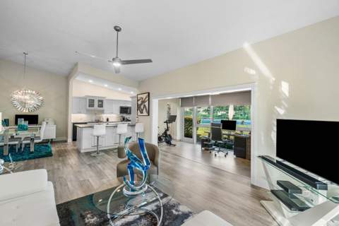 732 Lago Road, Delray Beach FL - photo 8 of 42