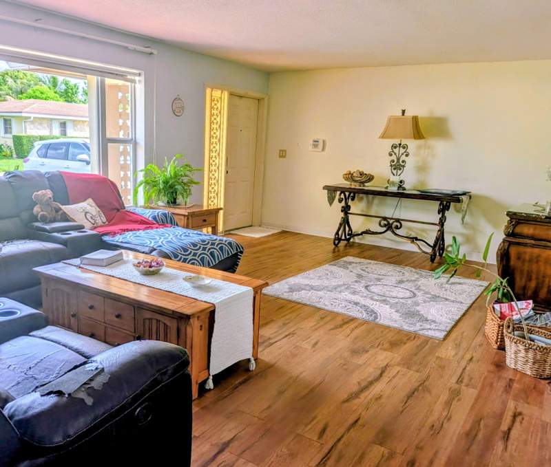 2 bedroom Single Family Residence at 4914 NW 49th Road, Mainlands Of Tamarac Lakes, Tamarac — photo 2